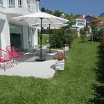 Casas Turisticas Lar Jardin - Parking Privado