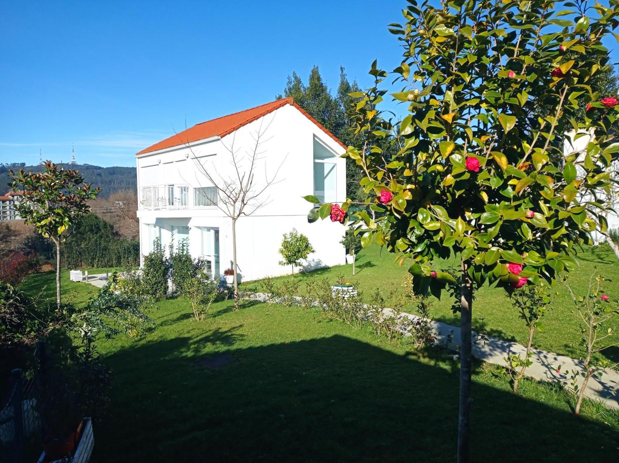 Lar Jardin - Parking Privado San Giacomo di Compostella